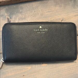 Kate Spade Black Textured Wallet